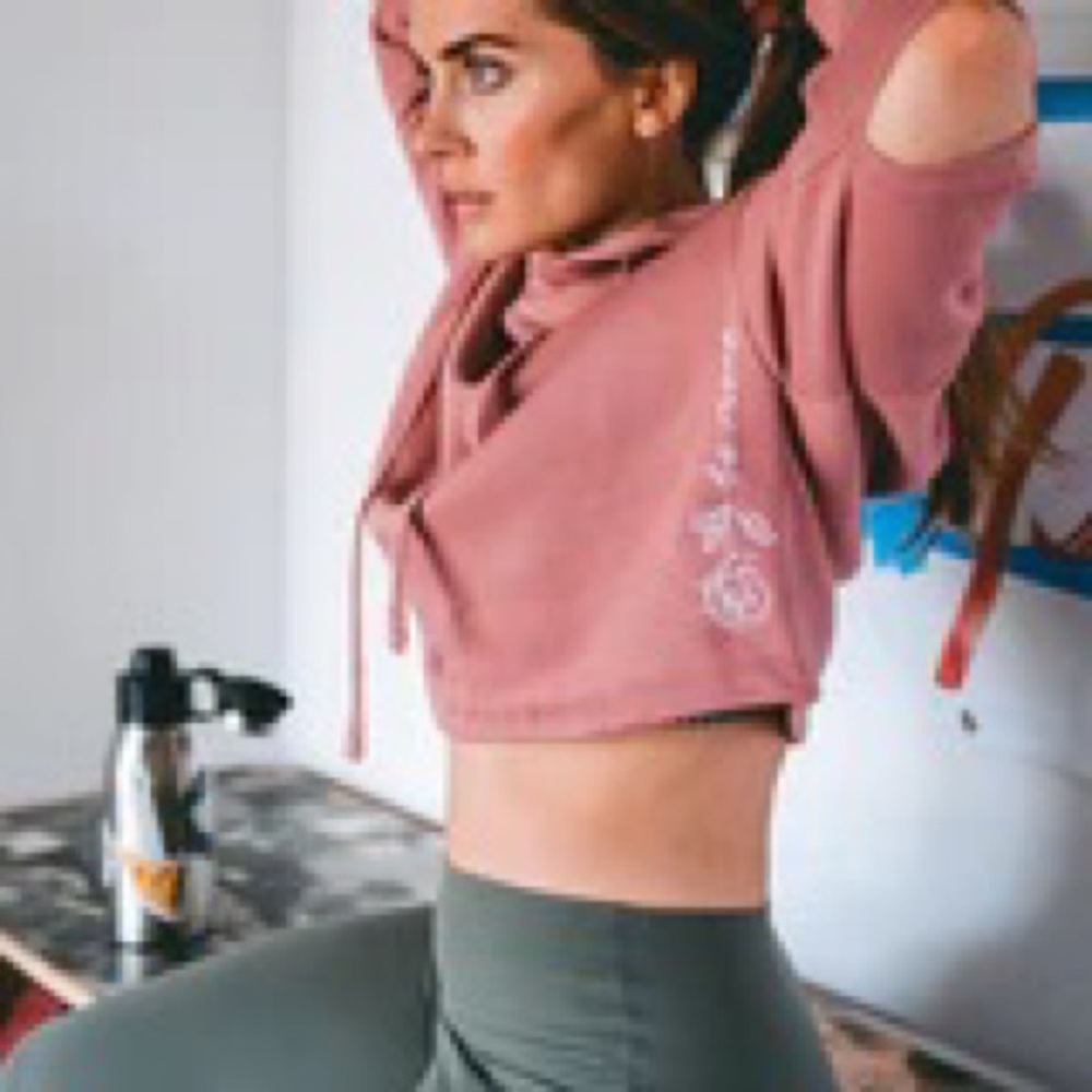 Strong Strong open elbow sweatshirt